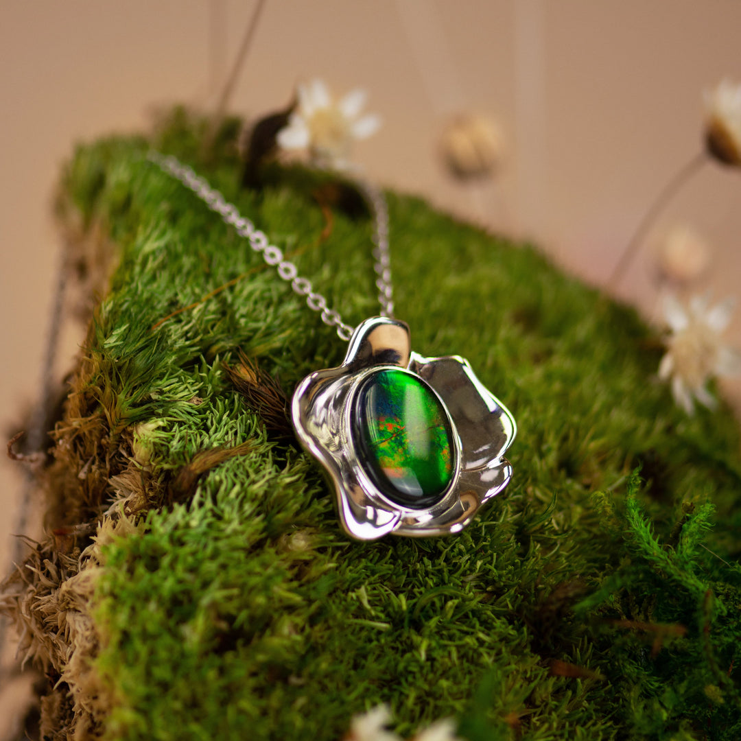 Bloom ammolite pendant and bracelet set in sterling silver