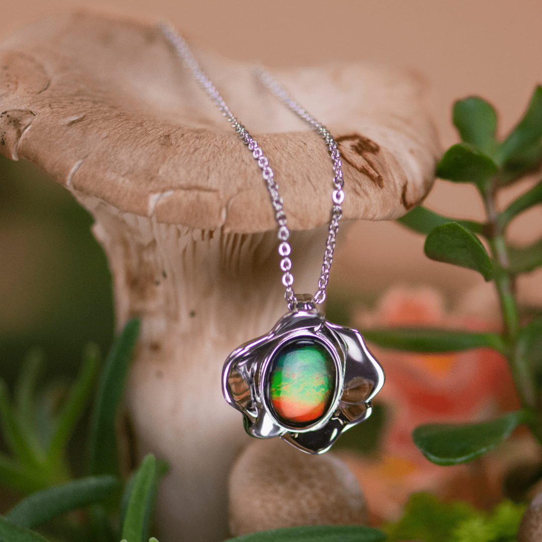 Bloom ammolite pendant and bracelet set in sterling silver