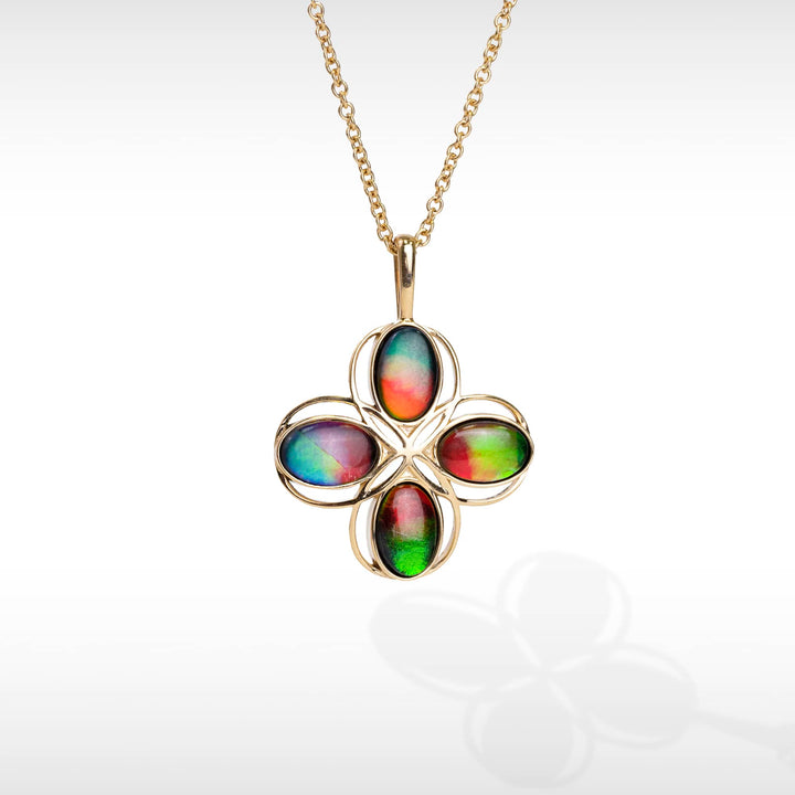 Clover ammolite pendant in 14K gold