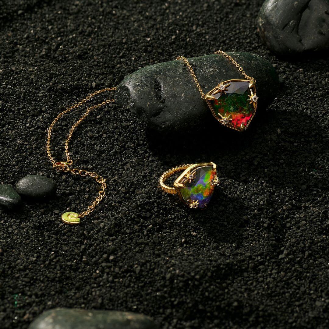 Starlight Trillion Ammolite Pendant Gift Set